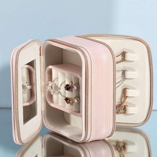 Clever Jewelry Case.